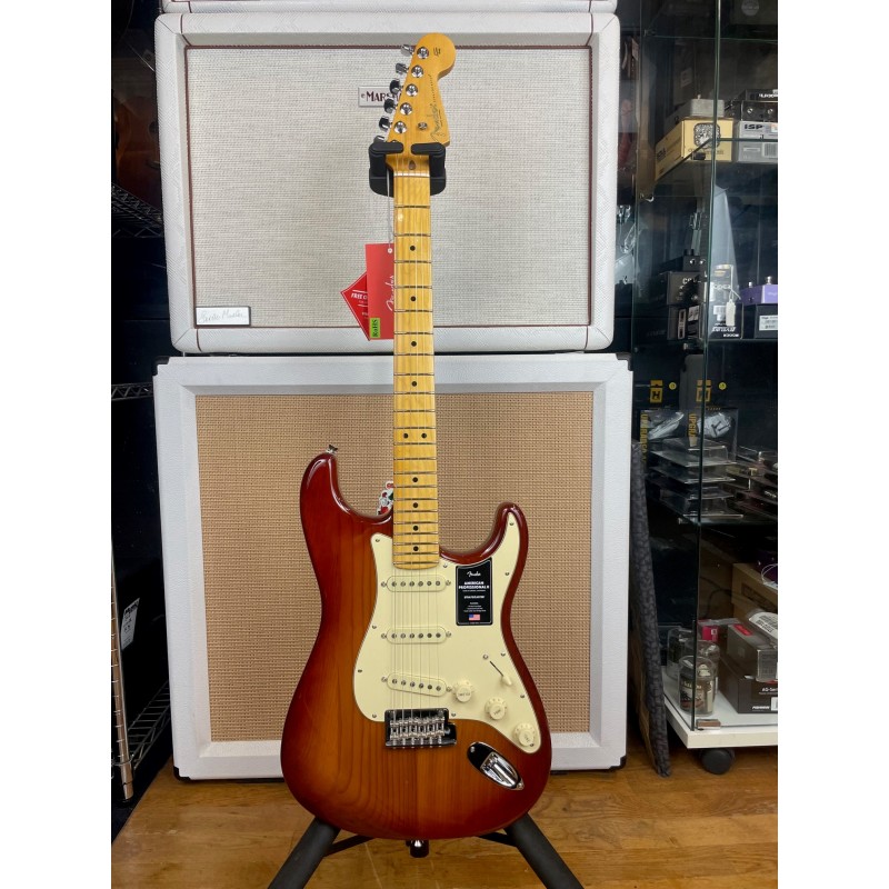 Fender Player Stratocaster HSS PLUS TOP - Manche érable - Aged Cherry Burst  - Guitare électrique