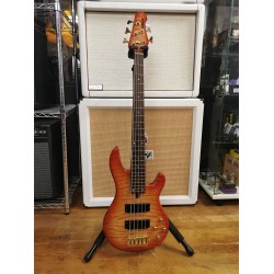 1 Guitare Basse 5 cordes d'occasion BBG5A Amber Burst Yamaha